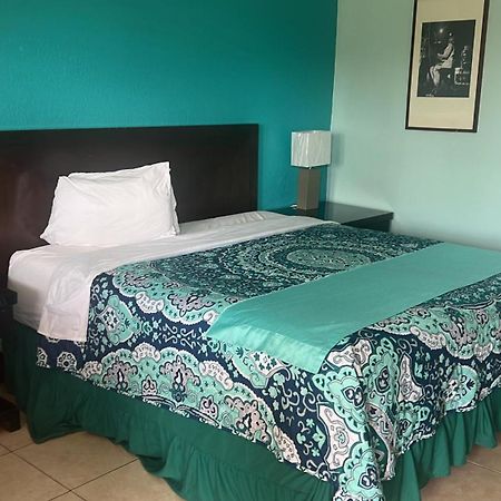 Apm Inn & Suites - Jacksonville Bagian luar foto