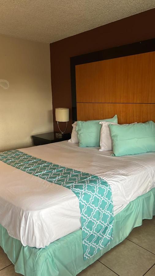 Apm Inn & Suites - Jacksonville Bagian luar foto