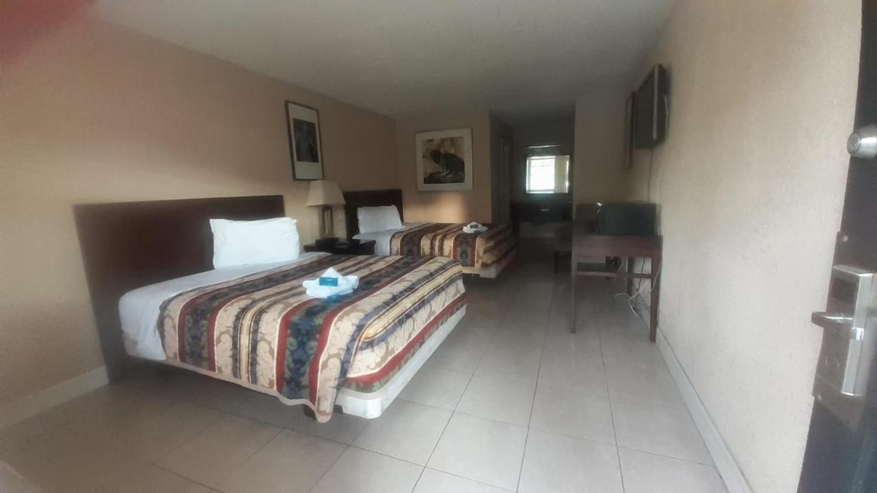Apm Inn & Suites - Jacksonville Bagian luar foto