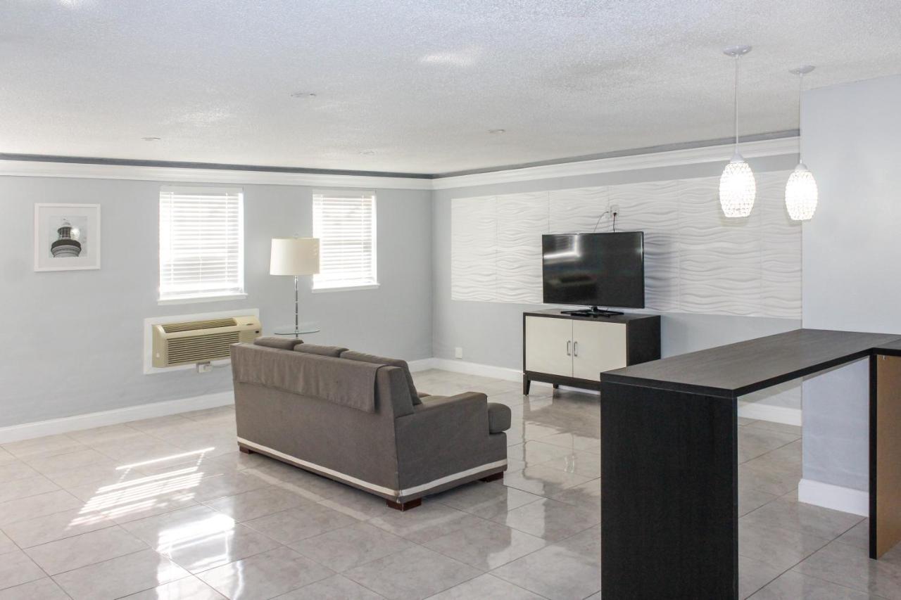 Apm Inn & Suites - Jacksonville Bagian luar foto
